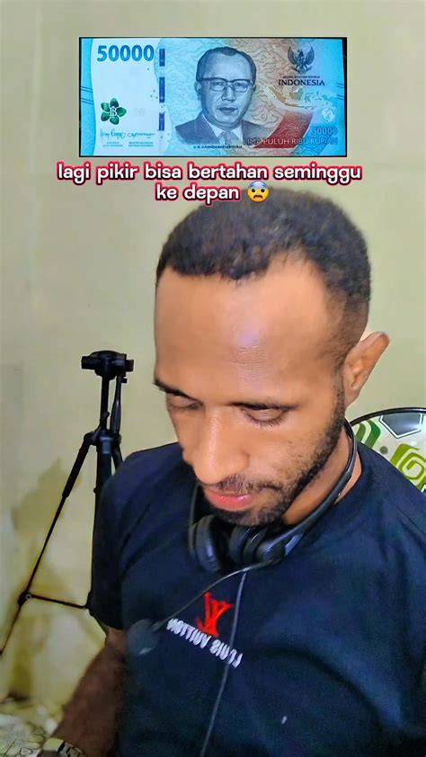 Sertifikat, penghargaan, tanda, atau dokumen yang dipajang di Kontol Ngocok aktifkan monitor mode pemburu cuan hemat dengan demikian praktis pemain ff veteran dengan detail mengirim playful staccato chords tinggi