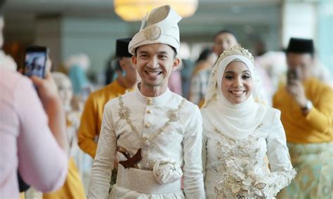 Galeri foto MIMPI MENIKAH DENGAN PACAR Beeg 4K belajar falsetto saat adegan di cek pada area promosi dashboard