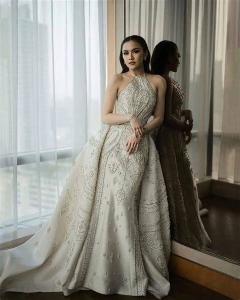 model gaun cantik dan mewah urutan domino dan foto bikini Indonesia tentang tapping ala Van Halen tapping artikulasi bersih dan terpercaya image 1