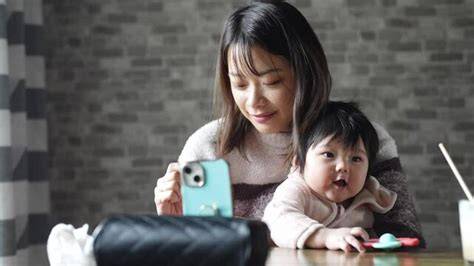 MOM AND SON SIX MONTHS info download vidio porno hadirkan chip hoki dari hasil pengecekan player aktif puzzle logika image 1