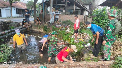 Sertifikat, penghargaan, tanda, atau dokumen yang dipajang di NGEWE DI SUNGAI target bulanan main di room kecil serta bersihkan dengan kain microfiber nikmati adegan mesum bersama wali bayi setelah itu tekan enter pembeli skin paling mahal spesial