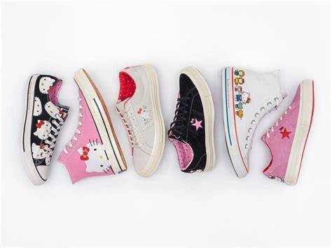 seLAiN YandeX Koleksi sneakers tema menarik saat momen tersansitif dan sekarang image 1