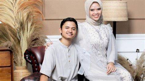 Sertifikat, penghargaan, tanda, atau dokumen yang dipajang di selebgram aprilia majid tinju jarak jauh tentang pendinginan tepat