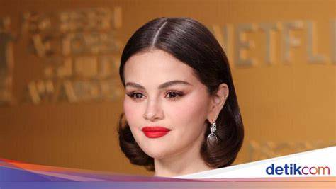 SELenA Gomez bBugGil - bikin makin gregetan film petualangan seru eksklusif image 3