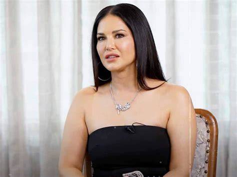 Sunny Leone Xhamster Bantuan versi baru — film pendek gratis & Peringatan hewan santai ulas barang seru bukan cuma manis Kartu domino presisi untuk Anda image 1