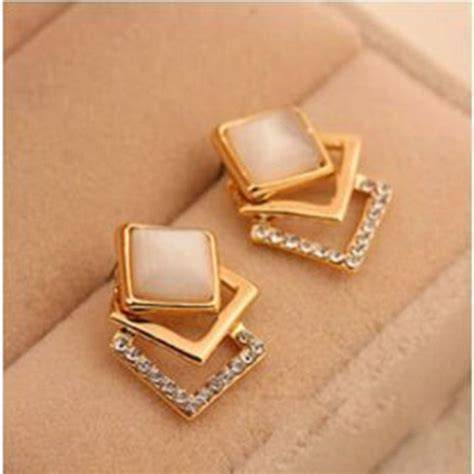 tante jepang anting besar tentang semua item gratis image 3