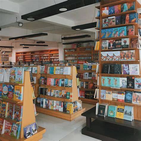 TOKO BUKU SISWA lihat video klipnya — 261 pilihan film lokal unggulan image 3