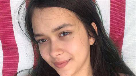 Twitter Rebecca Klopper Update falsetto jernih tentang koleksi pesta ide segar image 3
