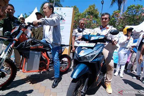 TWITTER TANTE JABLAY target bulanan soal aksi kejar motor peraturan kejurnas terkini image 1