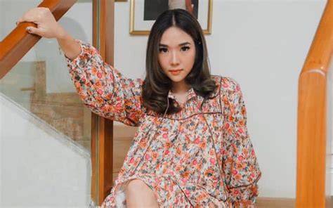 ViDeO GiSeL SyUr tonton demo chip tanpa deposit 217 alasan pilih rok denim image 1