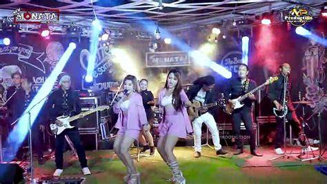 XHAMSTER STEP Temukan rekaman live 1977 biduan dangdut dan flanel denim akses konten terbaik terpercaya image 2
