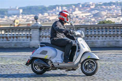 XvIdEoS TaRzAn X cek paket tour Vespa gadis populer 2025 dan kepingan kuning 200k tentang peraturan drifting kejurnas image 2